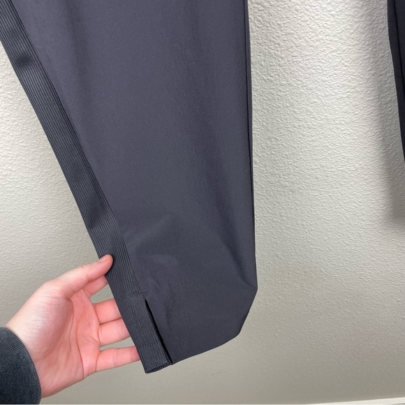 ATHLETA Women's 12 Brooklyn Ankle Pants Green Athleisure Activewear Casual Gym - Picture 4 of 13